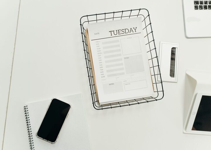 How to Keep Your Emails Under Control for a Productive Inbox