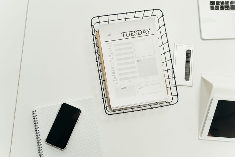How to Keep Your Emails Under Control for a Productive Inbox